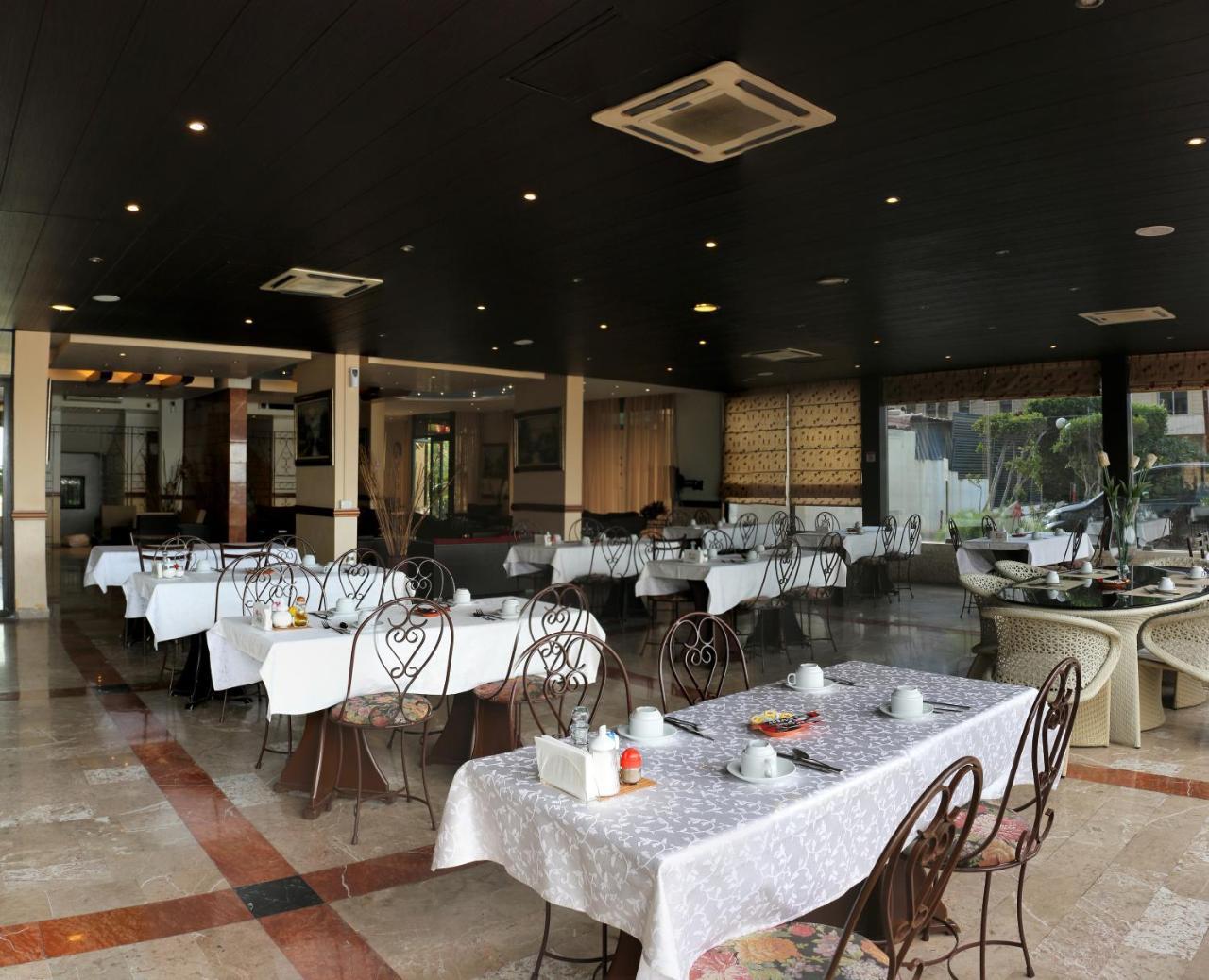 Holiday Suites Hotel & Beach Resort Jounieh Luaran gambar