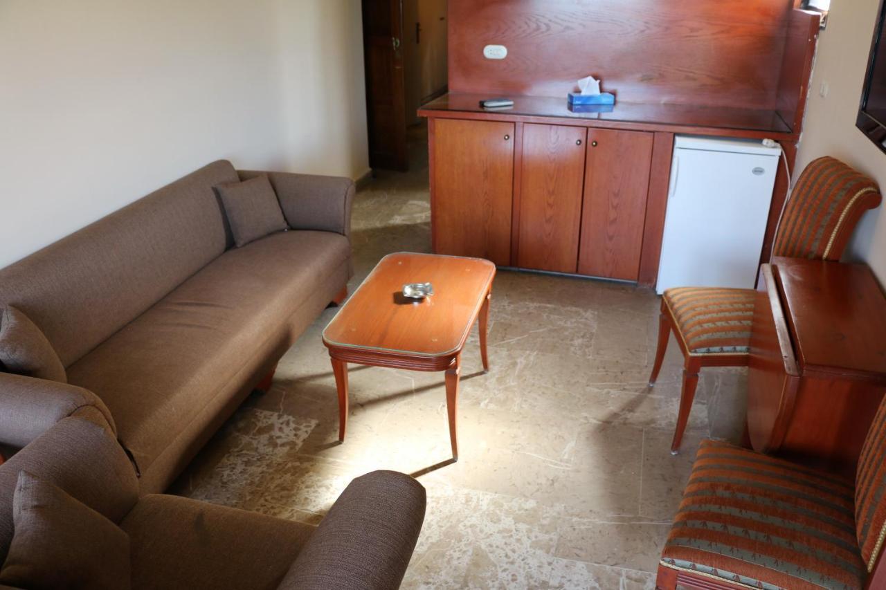 Holiday Suites Hotel & Beach Resort Jounieh Luaran gambar
